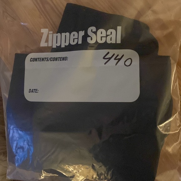 JACOB classic fitted black straight leg pants. Size 8 - Picture 11 of 12